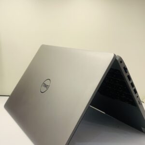 👉 لپ تاپ Dell Latitude 5520 | Core i5 نسل 11 | RAM 8GB | SSD 256GB